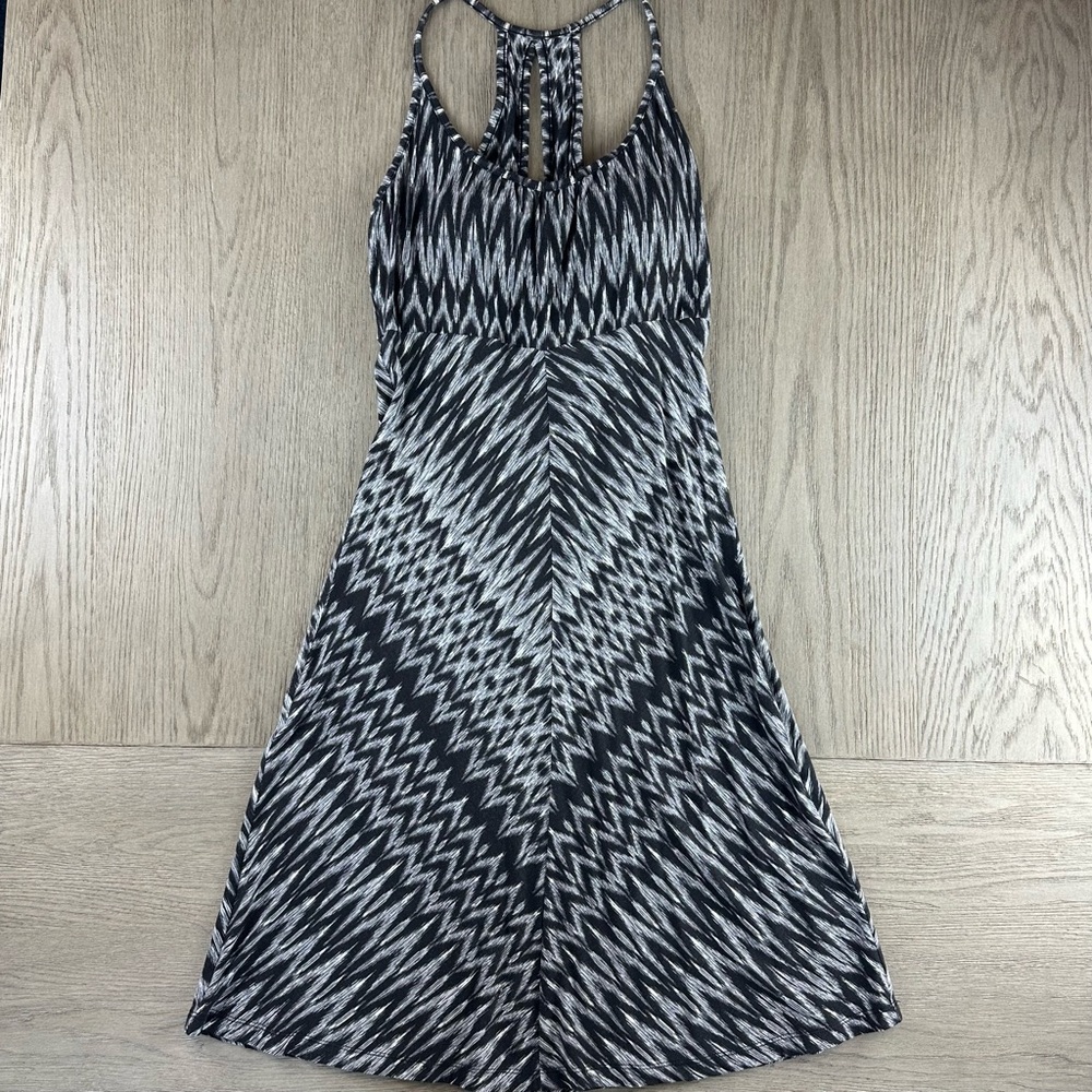 Dakini Small Racerback Dress Built In Bra Athleisure Black White Stretch